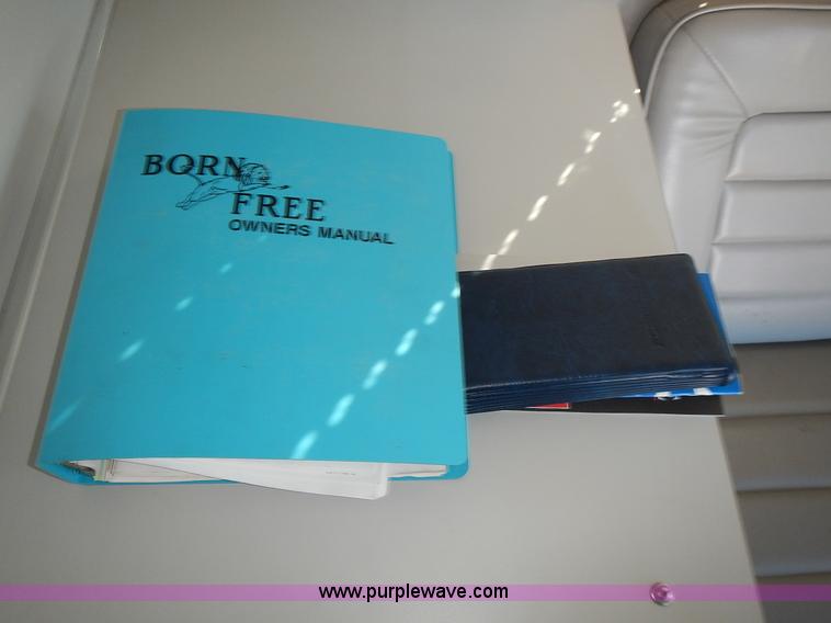 image for item J6304 1996 Ford Econoline E350 animal clinic bus