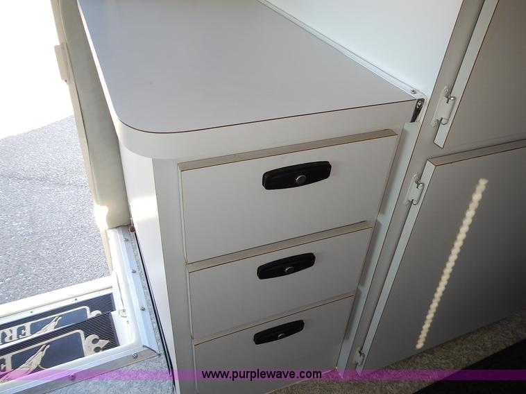 image for item J6304 1996 Ford Econoline E350 animal clinic bus