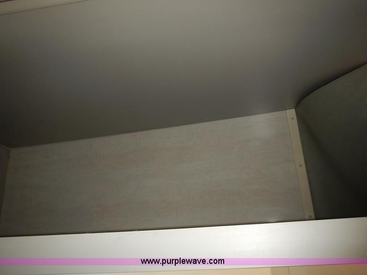 image for item J6304 1996 Ford Econoline E350 animal clinic bus