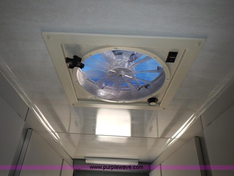 image for item J6304 1996 Ford Econoline E350 animal clinic bus