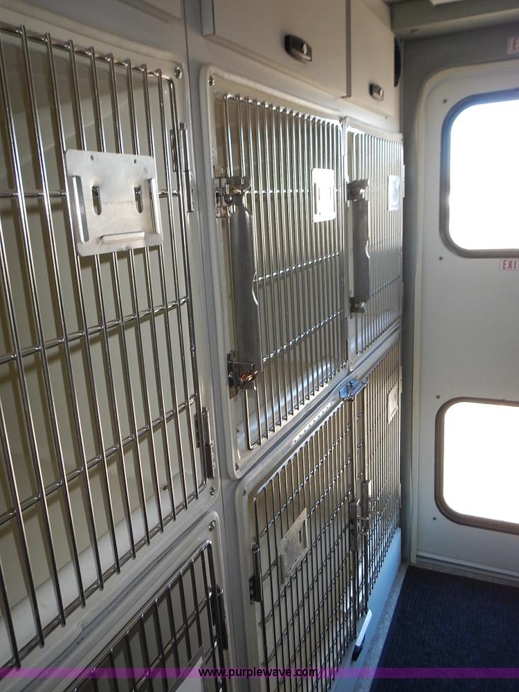 image for item J6304 1996 Ford Econoline E350 animal clinic bus