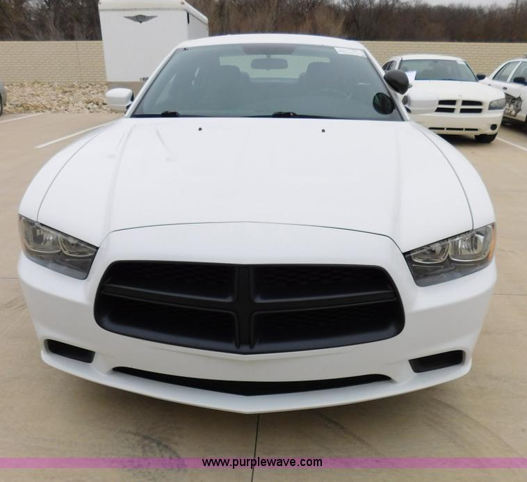 image for item J7435 2011 Dodge Charger Police