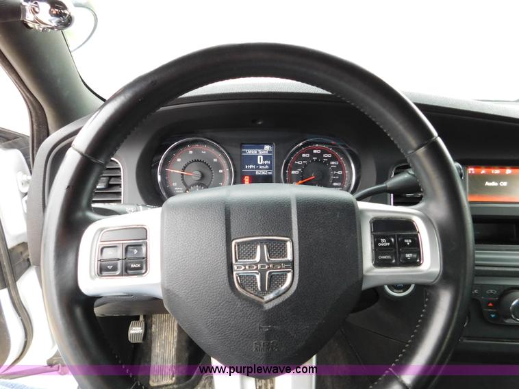 image for item J7435 2011 Dodge Charger Police