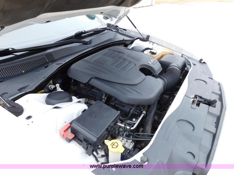 image for item J7435 2011 Dodge Charger Police