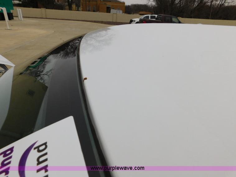 image for item J7435 2011 Dodge Charger Police