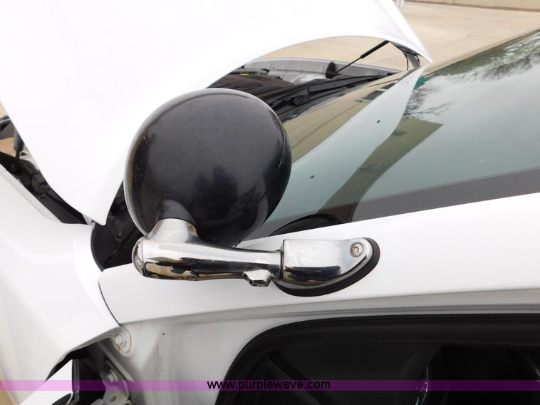 image for item J7435 2011 Dodge Charger Police