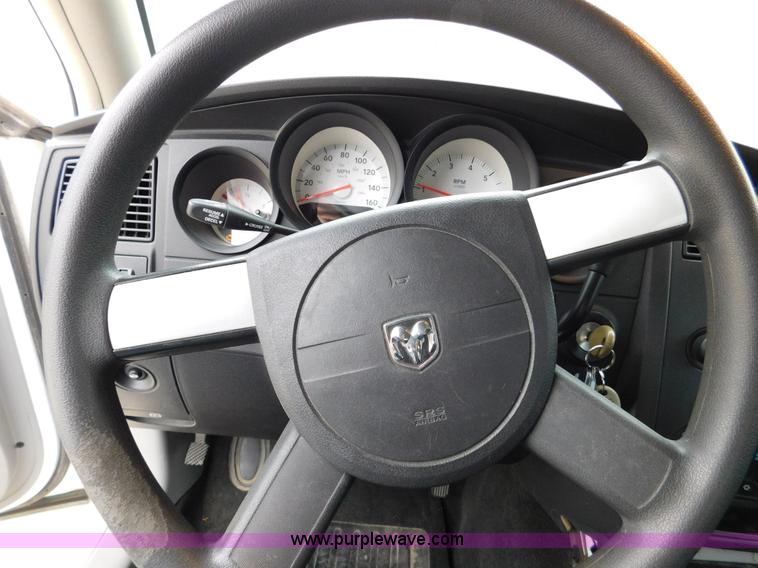 image for item J7436 2006 Dodge Charger