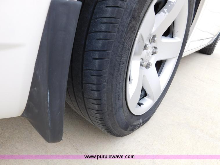 image for item J7436 2006 Dodge Charger