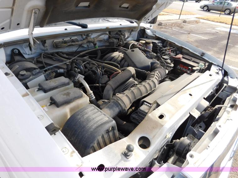 image for item J7473 2008 Ford Ranger pickup truck