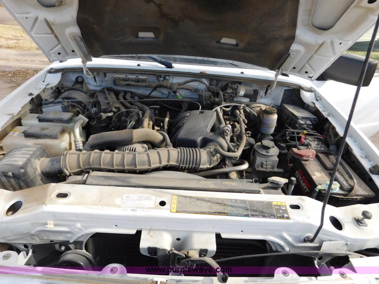 image for item J7473 2008 Ford Ranger pickup truck