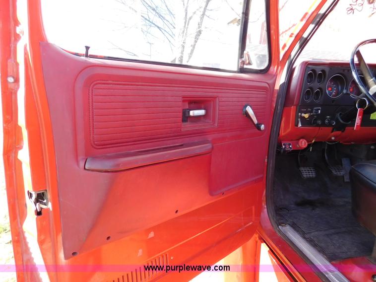 image for item J7483 1979 Chevrolet C70 Custom Deluxe fire truck