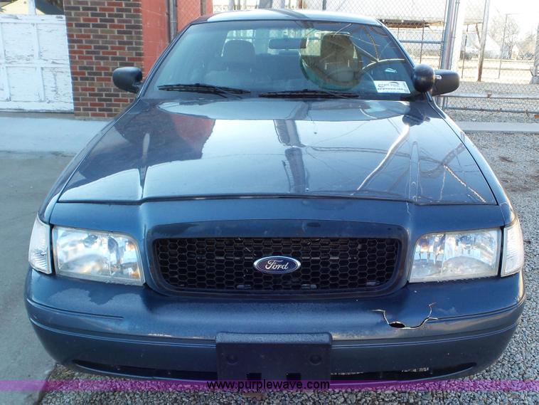 image for item J8403 2009 Ford Crown Victoria Police Interceptor