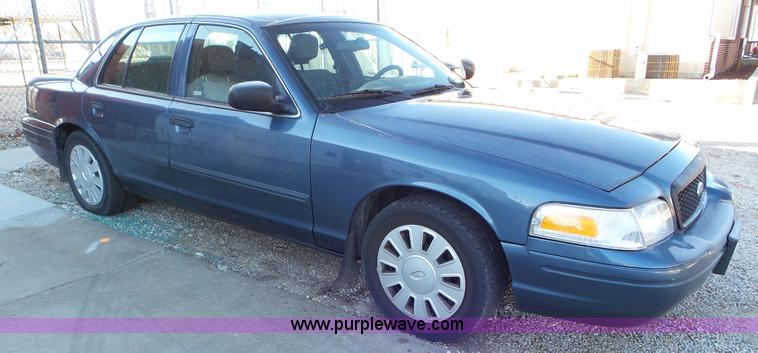 image for item J8403 2009 Ford Crown Victoria Police Interceptor