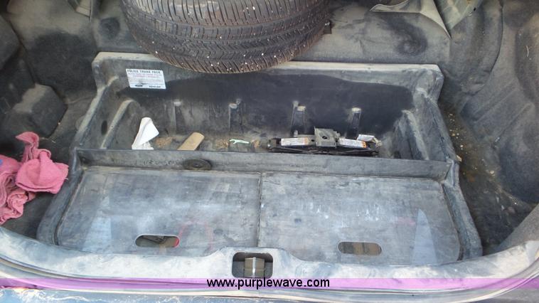 image for item J8403 2009 Ford Crown Victoria Police Interceptor