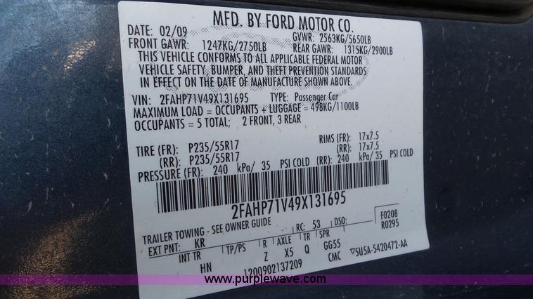 image for item J8403 2009 Ford Crown Victoria Police Interceptor