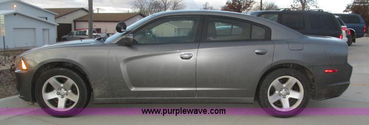 image for item J8762 2011 Dodge Charger Police