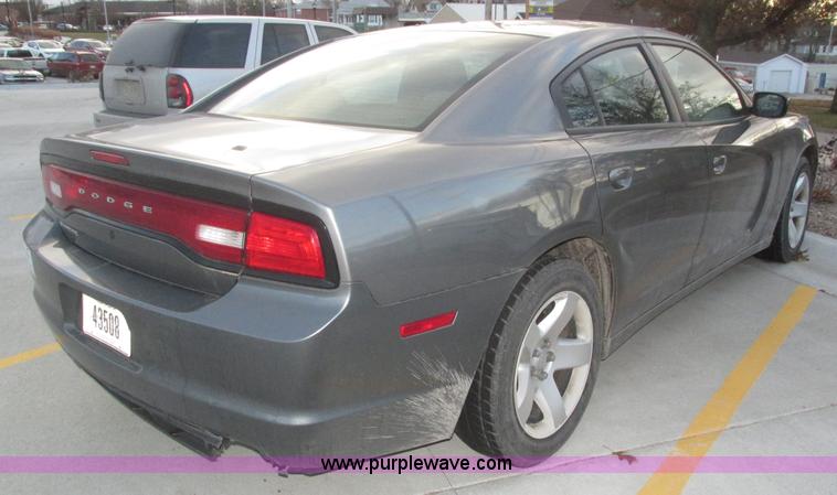 image for item J8762 2011 Dodge Charger Police