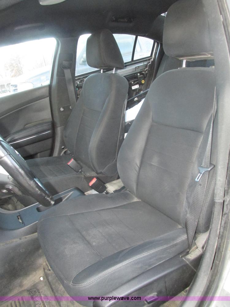 image for item J8762 2011 Dodge Charger Police