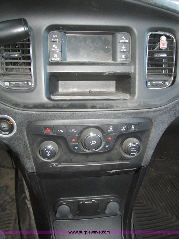 image for item J8762 2011 Dodge Charger Police