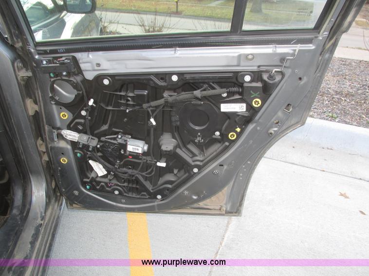 image for item J8762 2011 Dodge Charger Police