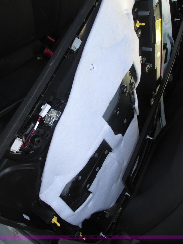 image for item J8762 2011 Dodge Charger Police