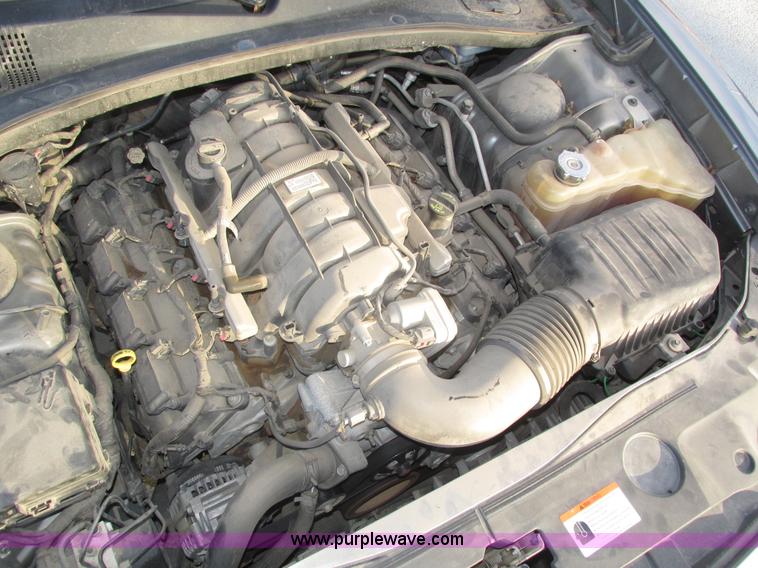 image for item J8762 2011 Dodge Charger Police