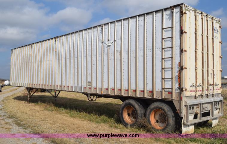 image for item K4828 2002 Guthrie Wilkens live bottom trailer