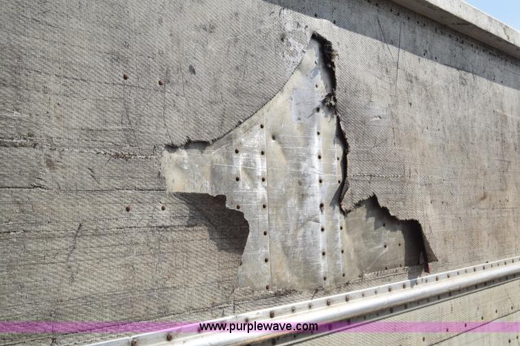 image for item K4828 2002 Guthrie Wilkens live bottom trailer