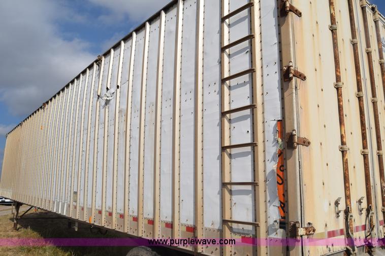 image for item K4828 2002 Guthrie Wilkens live bottom trailer