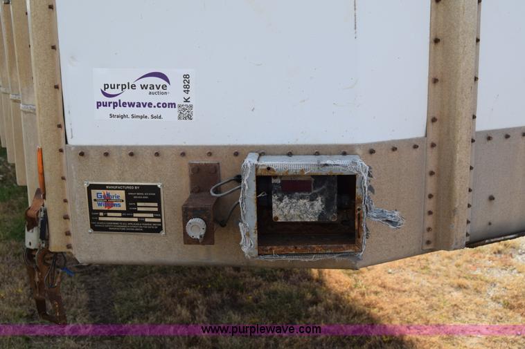 image for item K4828 2002 Guthrie Wilkens live bottom trailer