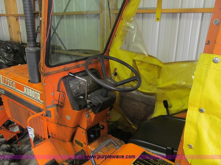image for item L1945 Kubota L2250 MFWD tractor