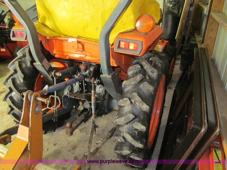 image for item L1945 Kubota L2250 MFWD tractor