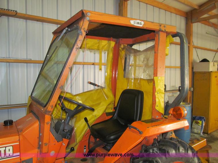 image for item L1945 Kubota L2250 MFWD tractor