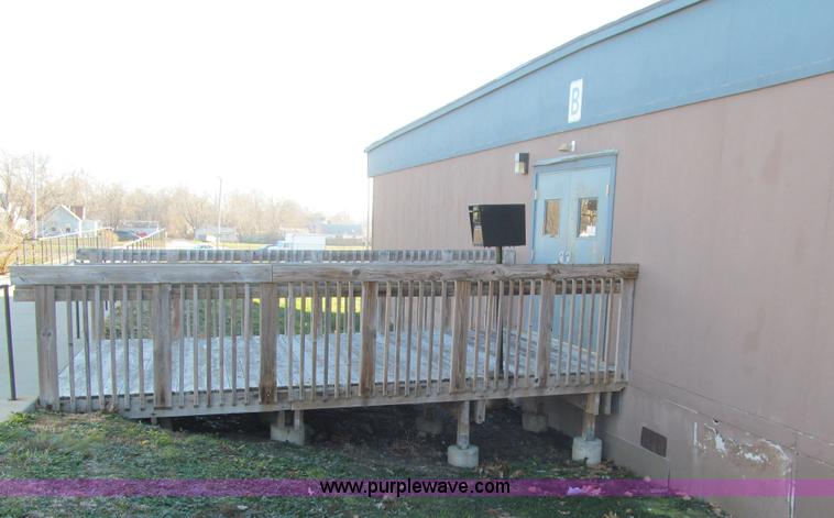 image for item L1946 2006 Innovative Modular Solutions building