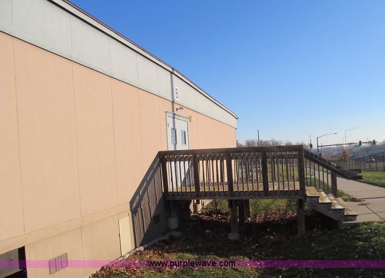 image for item L1946 2006 Innovative Modular Solutions building