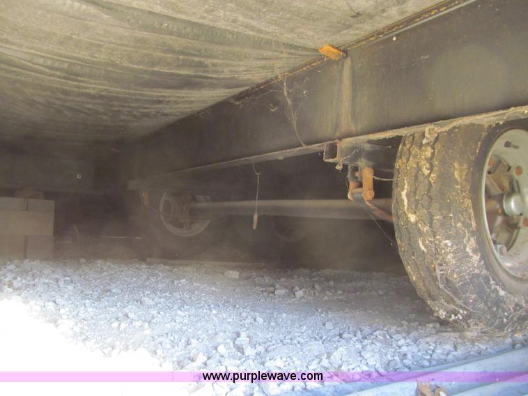 image for item L1946 2006 Innovative Modular Solutions building