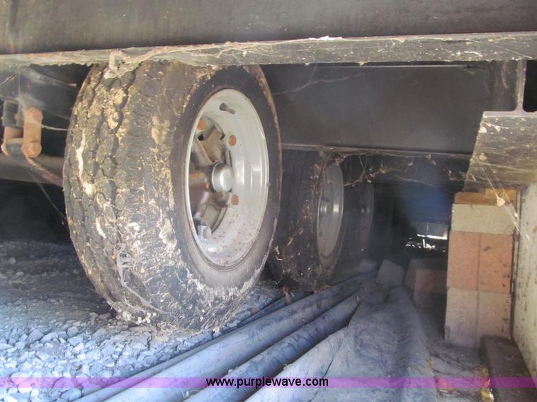 image for item L1946 2006 Innovative Modular Solutions building