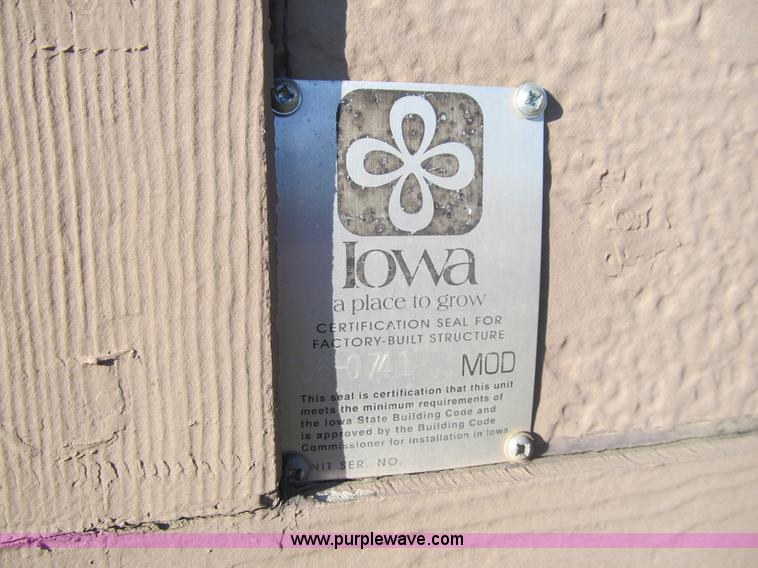 image for item L1946 2006 Innovative Modular Solutions building