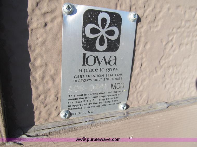 image for item L1946 2006 Innovative Modular Solutions building