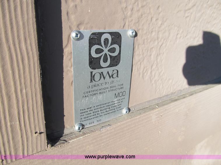 image for item L1946 2006 Innovative Modular Solutions building