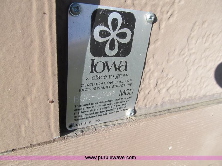 image for item L1946 2006 Innovative Modular Solutions building