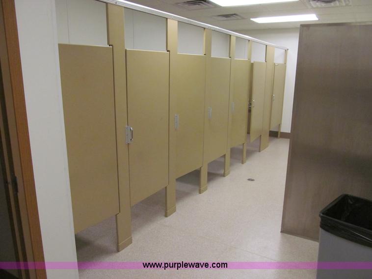 image for item L1946 2006 Innovative Modular Solutions building