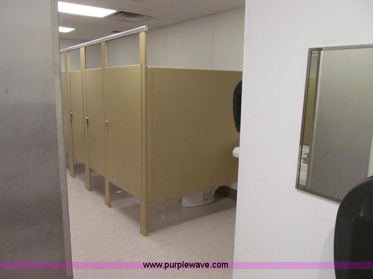 image for item L1946 2006 Innovative Modular Solutions building