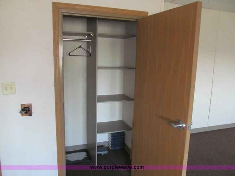 image for item L1946 2006 Innovative Modular Solutions building