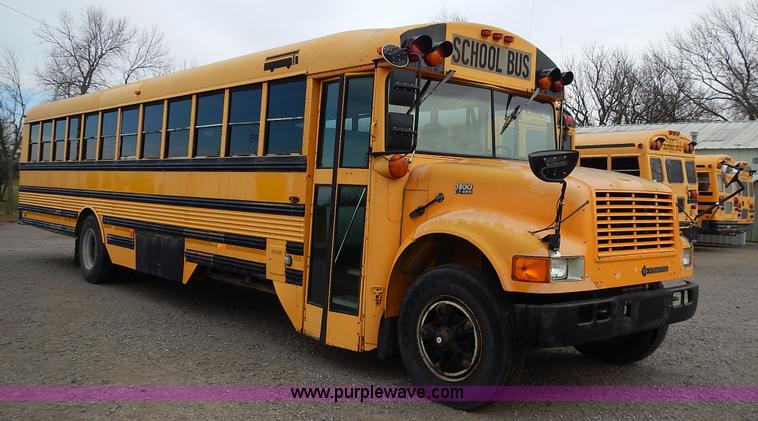 image for item L3611 1995 International 3800 school bus
