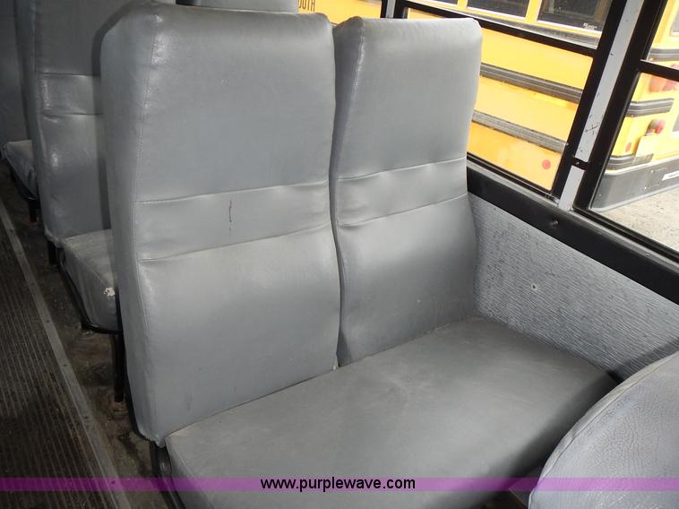 image for item L3611 1995 International 3800 school bus