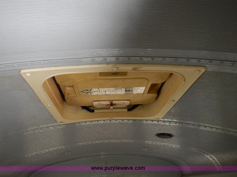 image for item L3611 1995 International 3800 school bus