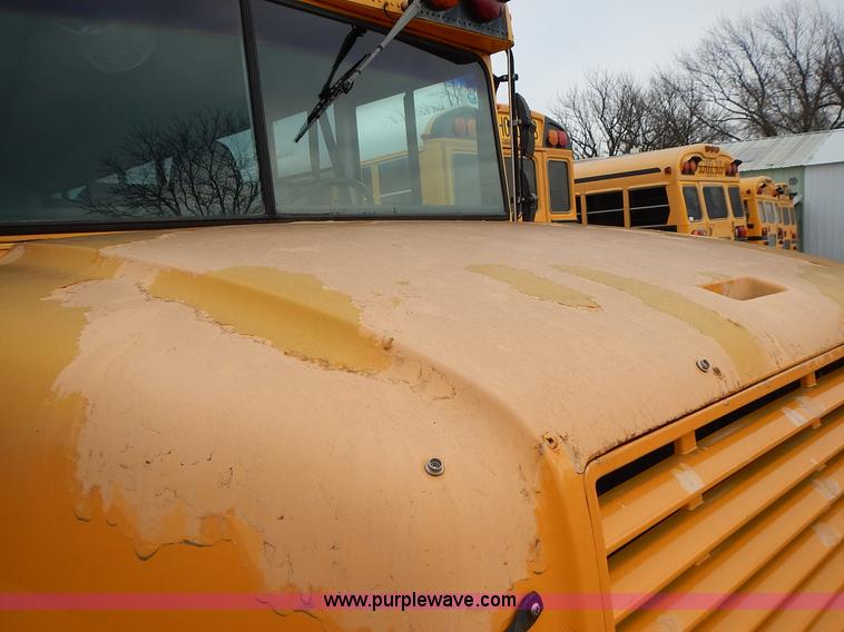image for item L3611 1995 International 3800 school bus