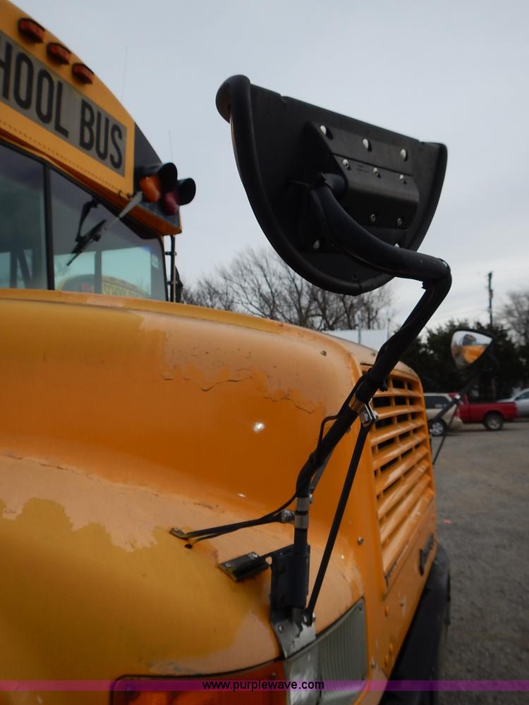 image for item L3611 1995 International 3800 school bus