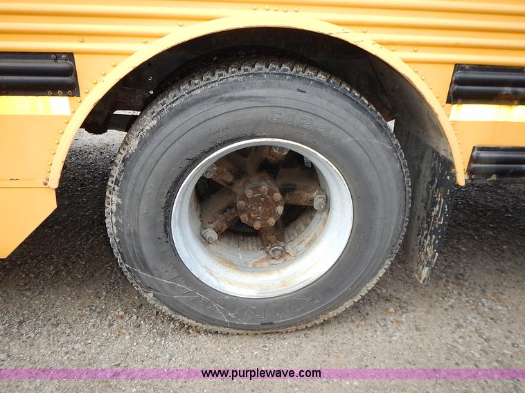image for item L3611 1995 International 3800 school bus